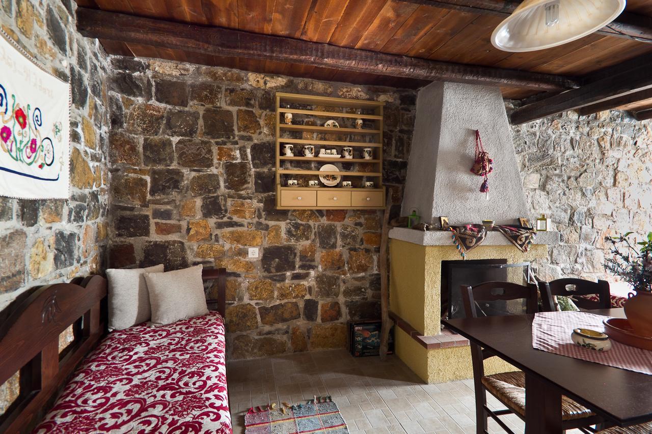 Monastiraki Traditional Guest House Monastirakion  Exteriör bild